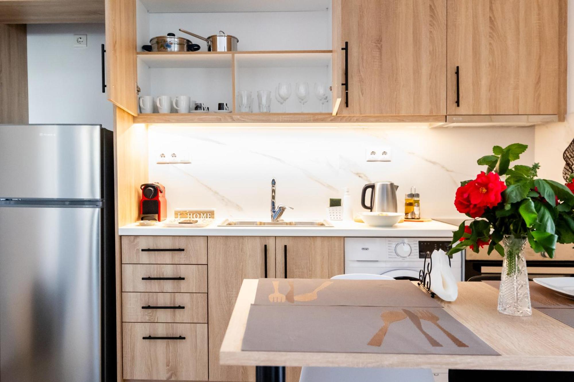 Pagani Urban - Premium Private Apartment カラマタ エクステリア 写真